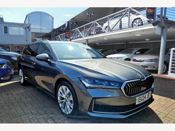 Skoda Superb 2.0 TDI SE L DSG Euro 6 (s/s) 5dr Skoda Superb 2.0 TDI SE L DSG Euro 6 (s/s) 5dr