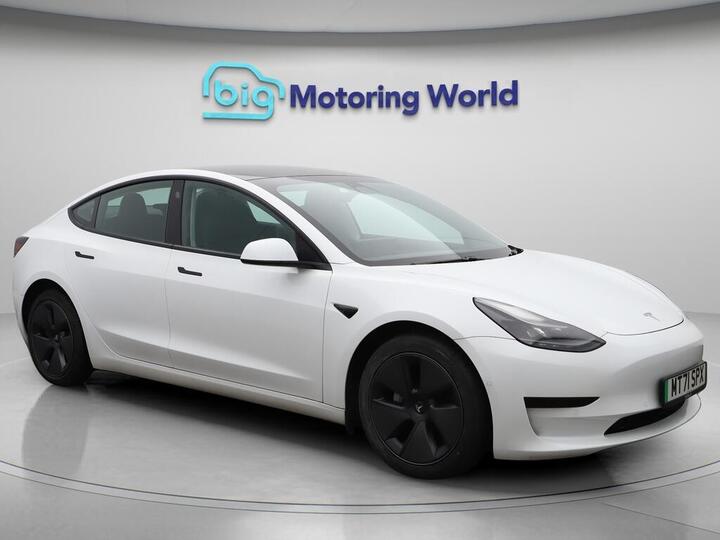 Tesla Model 3 Standard Range Plus Auto RWD 4dr