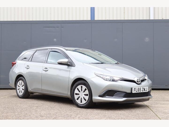 Toyota Auris 1.4 D-4D Active Touring Sports Euro 6 (s/s) 5dr