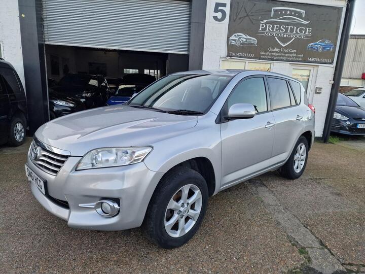 Toyota RAV4 2.2 D-4D XT-R 4WD Euro 5 5dr