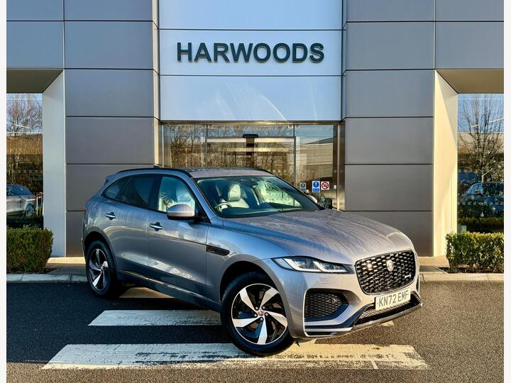 Jaguar F-PACE 2.0 P400e 17.1kWh R-Dynamic HSE Auto AWD Euro 6 (s/s) 5dr Jaguar F-PACE 2.0 P400e 17.1kWh R-Dynamic HSE Auto AWD Euro 6 (s/s) 5dr