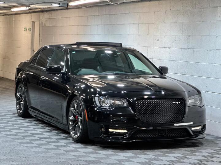 Chrysler 300C SRT (Gen 2 Facelift) 6.4L HEMI V8 [RHD]