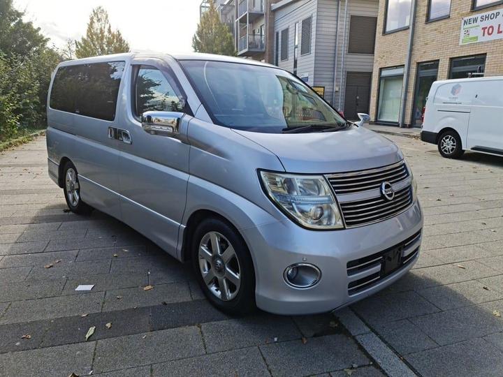 Nissan Elgrand N/A