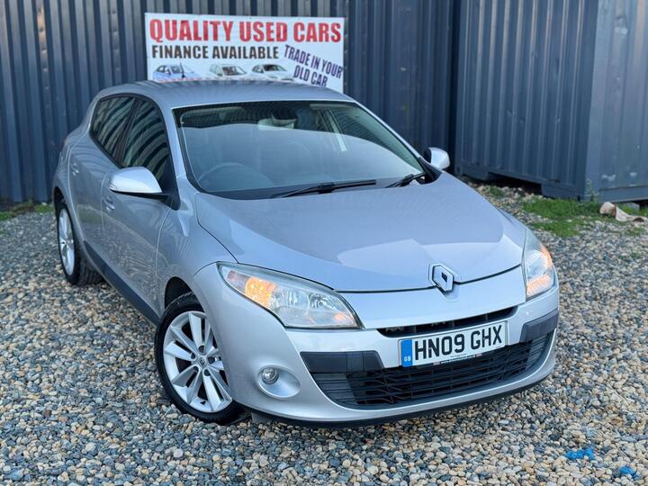 Renault Megane 1.9 DCi Privilege Euro 4 5dr Renault Megane 1.9 DCi Privilege Euro 4 5dr
