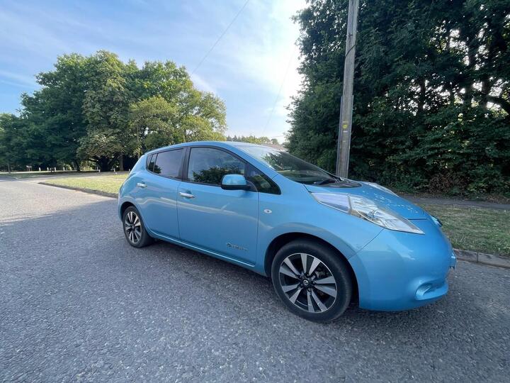Nissan Leaf 30kWh Tekna Auto 5dr