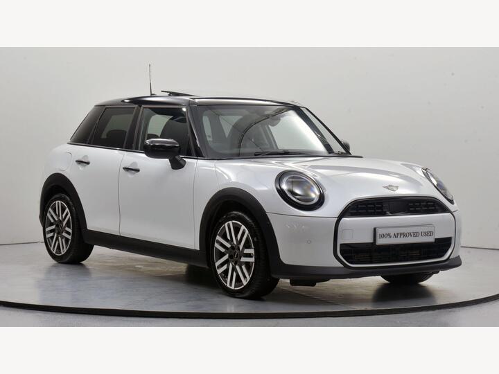 MINI Hatch 1.5C Classic Steptronic Euro 6 (s/s) 5dr