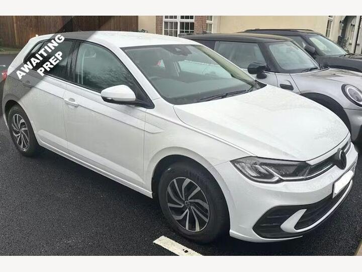 Volkswagen POLO 1.0 EVO Life Euro 6 (s/s) 5dr Volkswagen POLO 1.0 EVO Life Euro 6 (s/s) 5dr