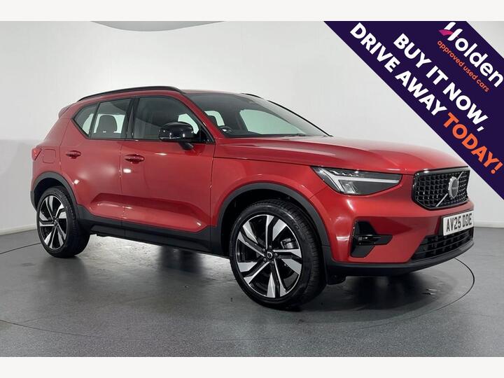 Volvo XC40 2.0 B3 MHEV Plus Dark DCT Auto Euro 6 (s/s) 5dr