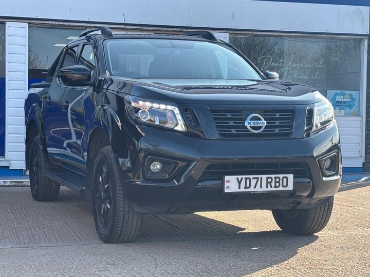 Nissan NAVARA 2.3 DCi N-Guard Auto 4WD Euro 6 4dr