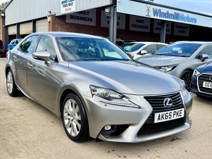 Lexus IS 2.5 300h Executive Edition E-CVT Euro 6 (s/s) 4dr