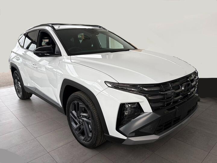 Hyundai TUCSON 1.6T Hybrid Black Line Auto Euro 6 (s/s) 5dr