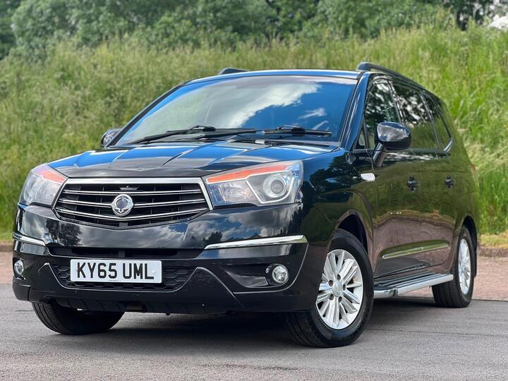 SsangYong Turismo 2.0 E-XDi ES Euro 5 5dr