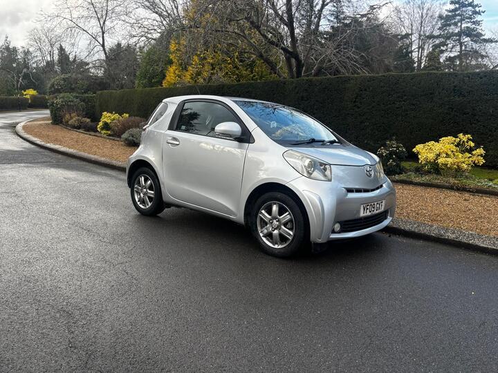 Toyota IQ 1.0 VVT-i 2 Multidrive Euro 4 3dr