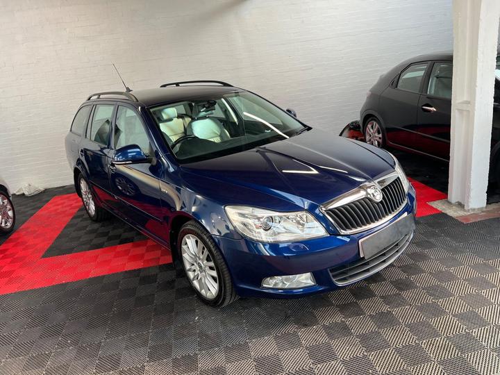 Skoda Octavia 2.0 TDI Laurin & Klement Euro 5 5dr