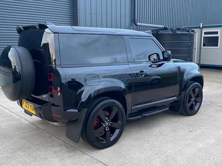 Land Rover Defender 90 3.0 D250 MHEV X-Dynamic SE Auto 4WD Euro 6 (s/s) 3dr