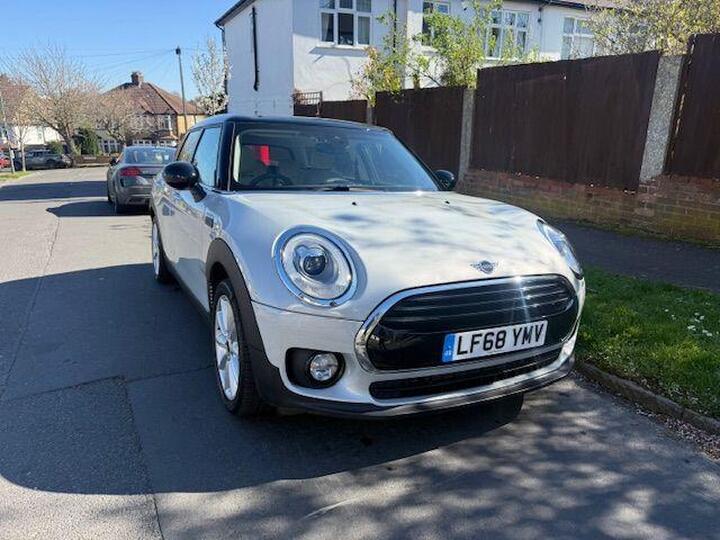 MINI Clubman 1.5 Cooper Steptronic Euro 6 (s/s) 6dr