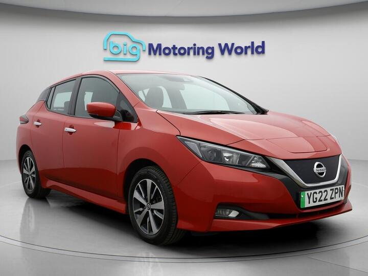 Nissan Leaf 40kWh Acenta Auto 5dr