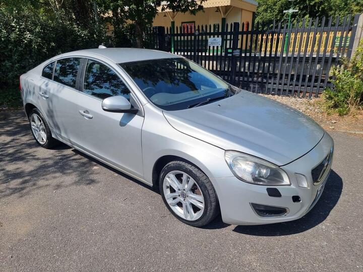 Volvo S60 1.6 D2 SE Lux Euro 5 (s/s) 4dr