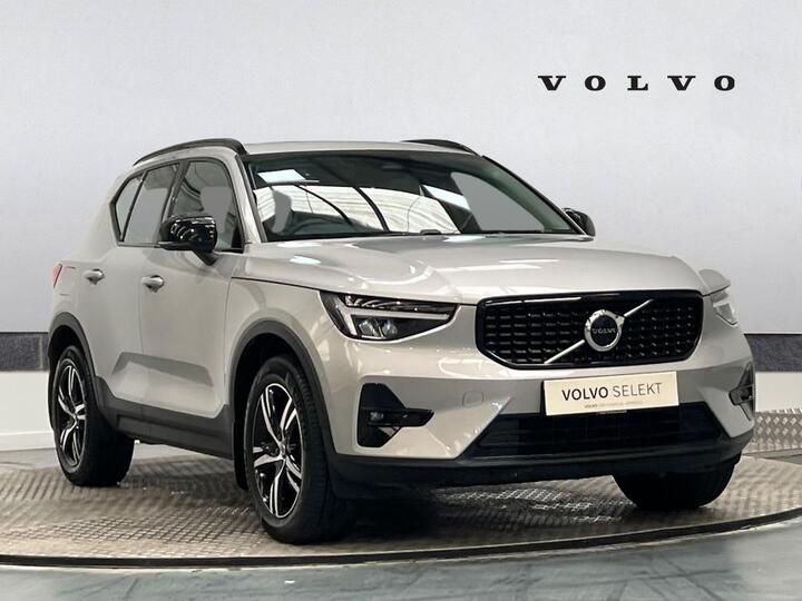Volvo XC40 2.0 B4 MHEV Plus DCT Auto AWD Euro 6 (s/s) 5dr