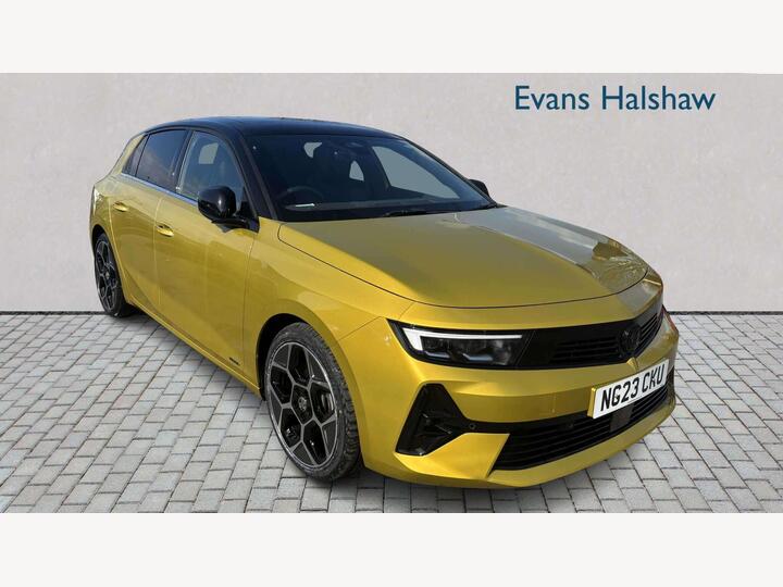 Vauxhall ASTRA HATCHBACK 1.6 12.4kWh Ultimate Auto Euro 6 (s/s) 5dr