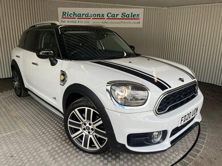 MINI COUNTRYMAN 1.5 10kWh Cooper SE Exclusive Auto ALL4 Euro 6 (s/s) 5dr