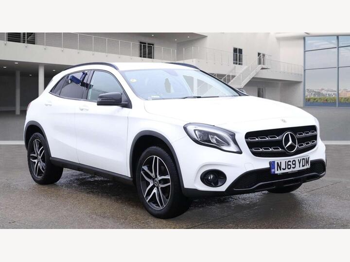 Mercedes-Benz GLA 1.6 GLA180 Urban Edition 7G-DCT Euro 6 (s/s) 5dr Mercedes-Benz GLA 1.6 GLA180 Urban Edition 7G-DCT Euro 6 (s/s) 5dr