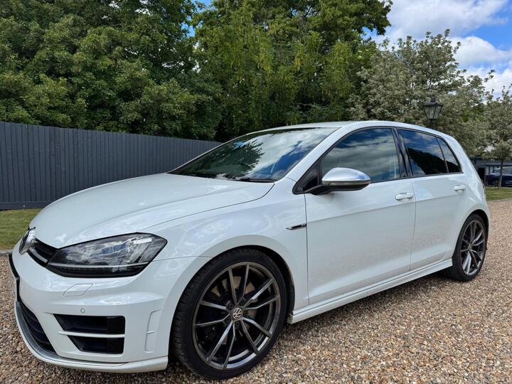 Volkswagen Golf 2.0 TSI BlueMotion Tech R DSG 4Motion Euro 6 (s/s) 5dr Volkswagen Golf 2.0 TSI BlueMotion Tech R DSG 4Motion Euro 6 (s/s) 5dr
