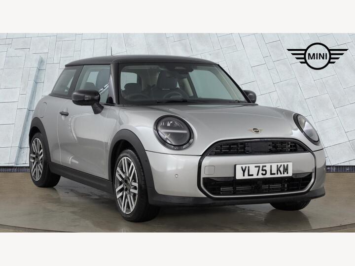 MINI Cooper 1.5C Classic Steptronic Euro 6 (s/s) 3dr