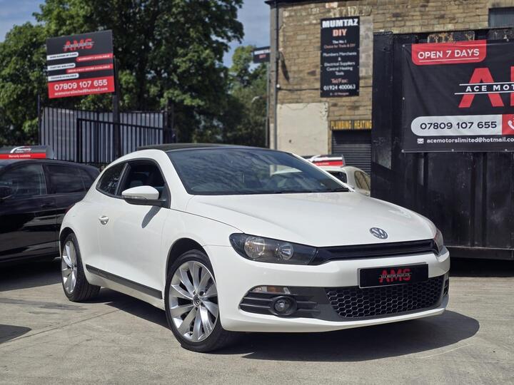 Volkswagen Scirocco 2.0 TDI BlueMotion Tech GT Euro 5 (s/s) 3dr (Leather, Nav)