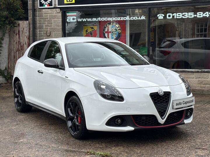 Alfa Romeo Giulietta 1.4 TB Sprint Euro 6 (s/s) 5dr Alfa Romeo Giulietta 1.4 TB Sprint Euro 6 (s/s) 5dr