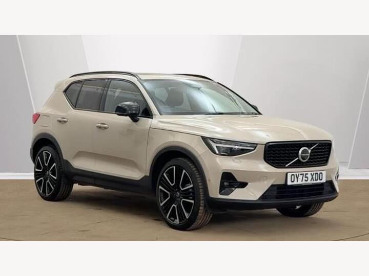 Volvo XC40 2.0 B4 MHEV Ultra Dark DCT Auto Euro 6 (s/s) 5dr