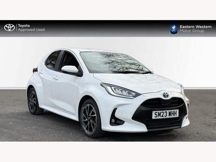 Toyota Yaris 1.5 VVT-h Design E-CVT Euro 6 (s/s) 5dr