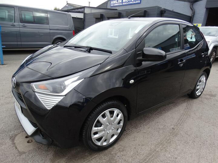 Toyota AYGO 1.0 VVT-i X-play Euro 6 (s/s) 5dr