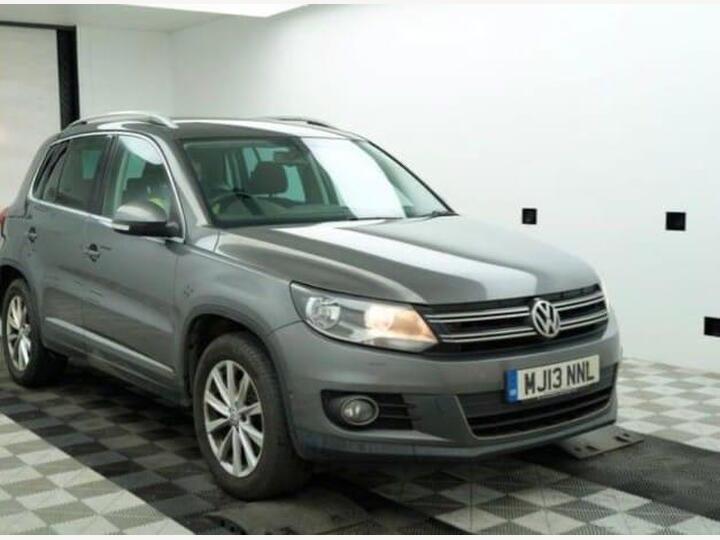 Volkswagen Tiguan 2.0 TDI BlueMotion Tech SE 2WD Euro 5 (s/s) 5dr