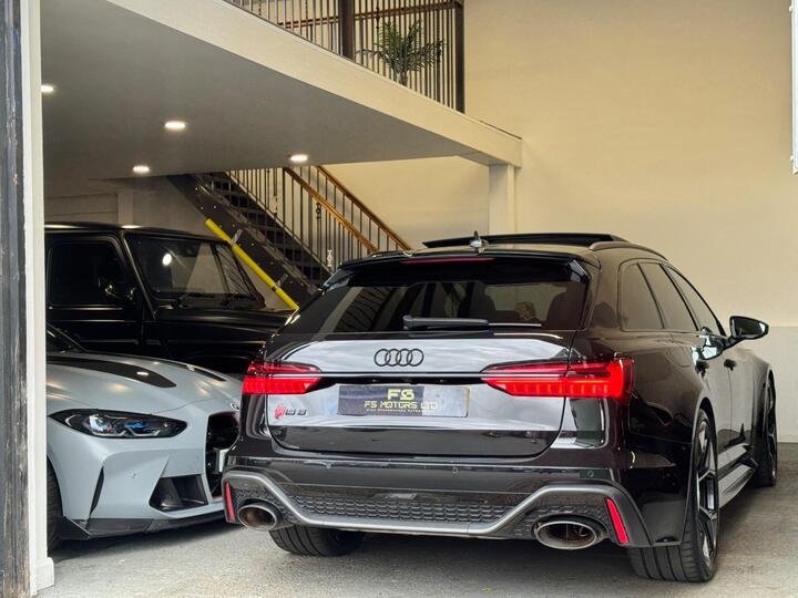 Audi RS6 Avant 4.0 TFSI V8 Performance Carbon Vorsprung Tiptronic Quattro Euro 6 (s/s) 5dr Audi RS6 Avant 4.0 TFSI V8 Performance Carbon Vorsprung Tiptronic Quattro Euro 6 (s/s) 5dr