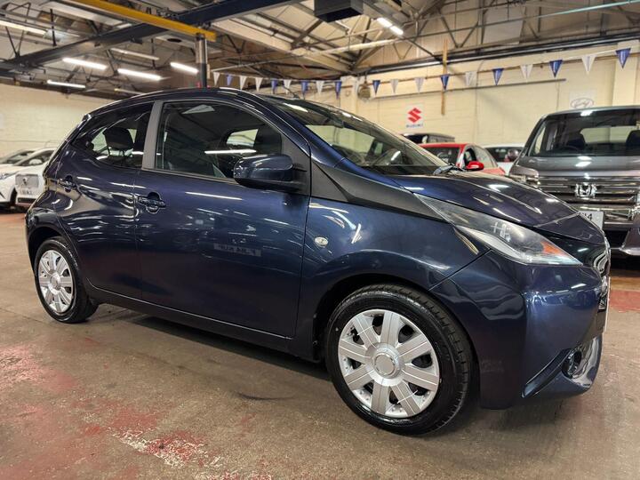 Toyota AYGO 1.0 VVT-i X-play Euro 6 5dr