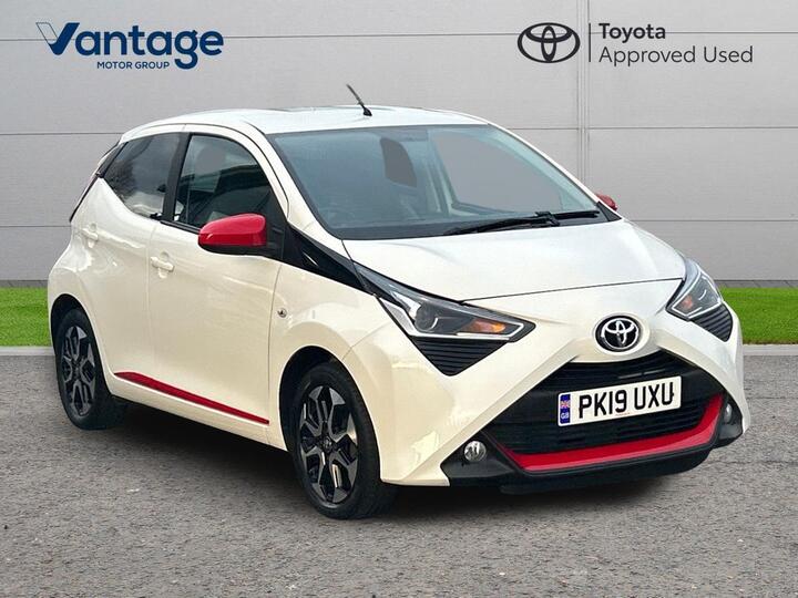 Toyota AYGO 1.0 VVT-i X-trend Euro 6 5dr Toyota AYGO 1.0 VVT-i X-trend Euro 6 5dr