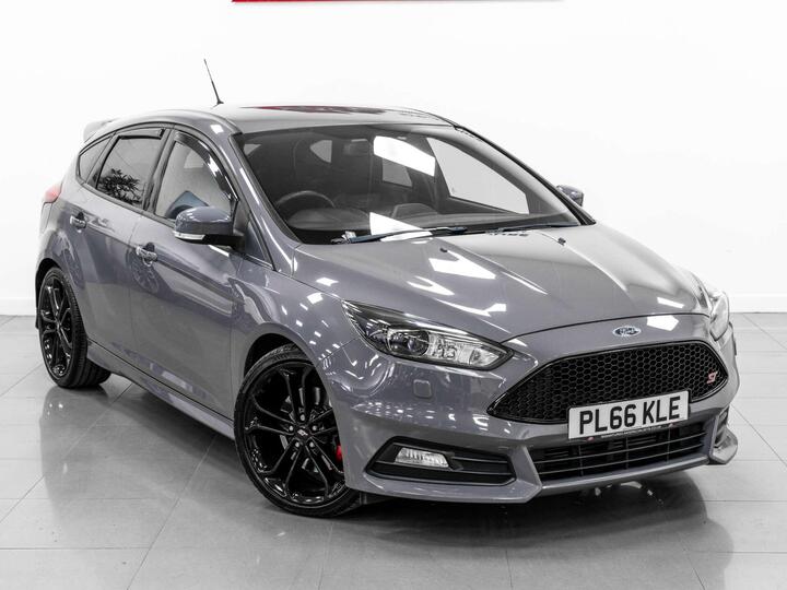 Ford Focus 2.0T EcoBoost ST-3 Euro 6 (s/s) 5dr