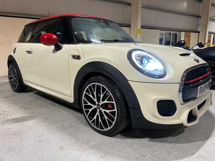 MINI Hatch 2.0 John Cooper Works Auto Euro 6 (s/s) 3dr