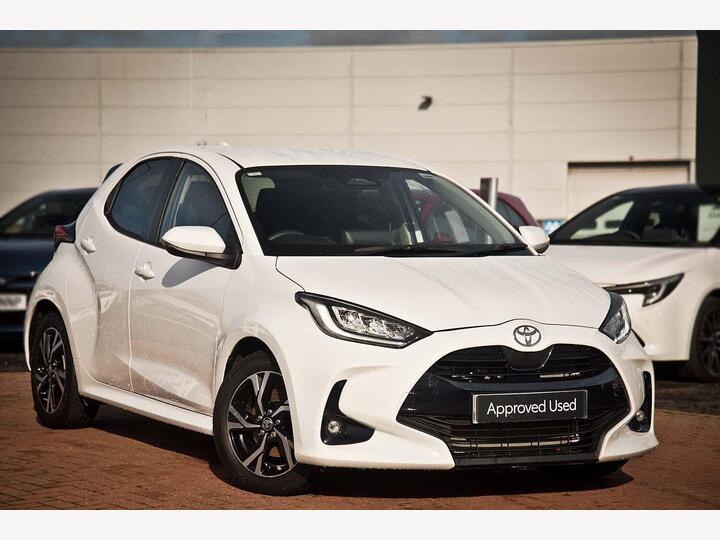 Toyota Yaris 1.5 VVT-h Design E-CVT Euro 6 (s/s) 5dr