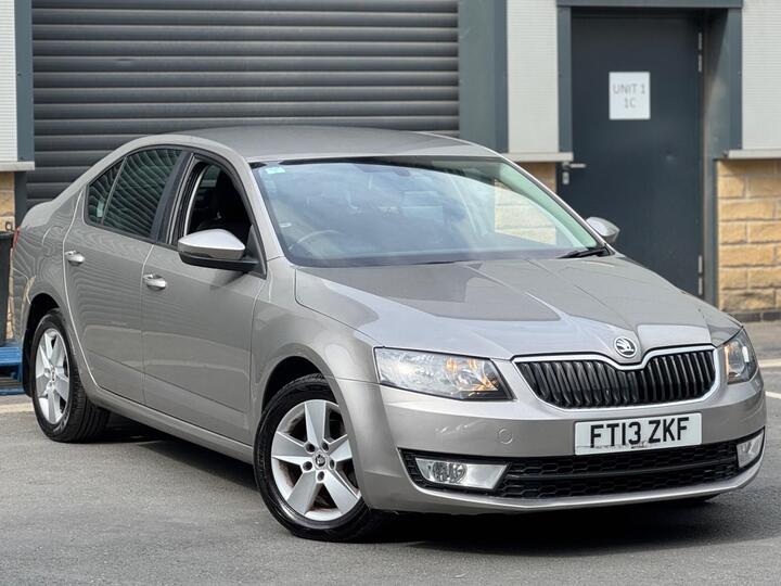 Skoda Octavia 1.6 TDI SE DSG Euro 5 (s/s) 5dr