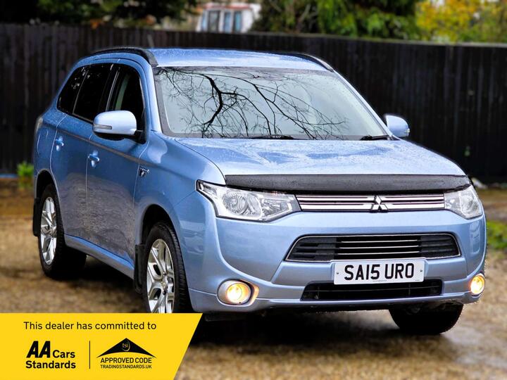 Mitsubishi Outlander 2.0h 12kWh GX3h CVT 4WD Euro 5 (s/s) 5dr Mitsubishi Outlander 2.0h 12kWh GX3h CVT 4WD Euro 5 (s/s) 5dr