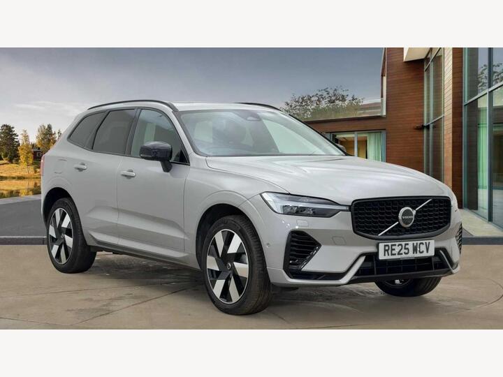 Volvo XC60 2.0h T8 18.8kWh Ultra Dark Auto AWD Euro 6 (s/s) 5dr