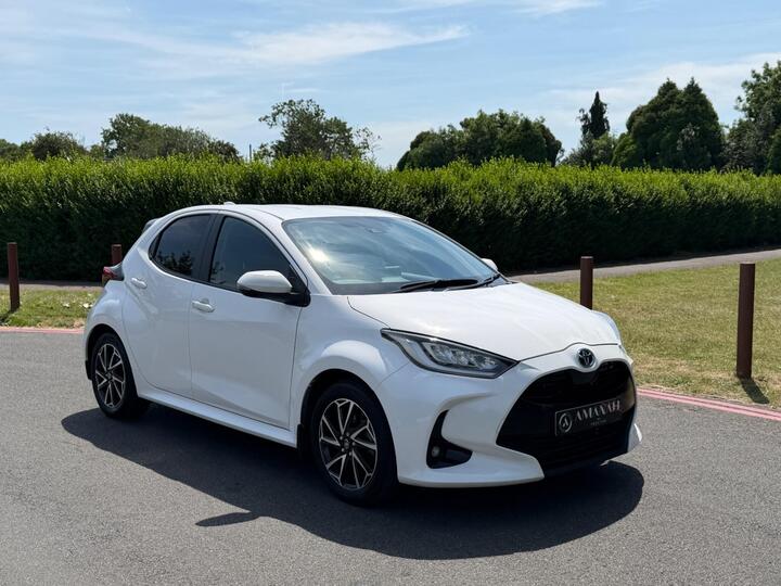 Toyota Yaris 1.5 VVT-h Design E-CVT Euro 6 (s/s) 5dr