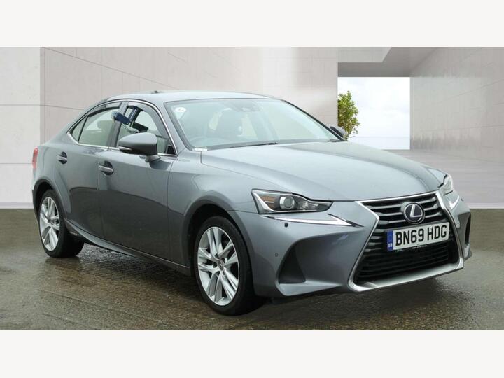 Lexus IS 2.5 300h E-CVT Euro 6 (s/s) 4dr