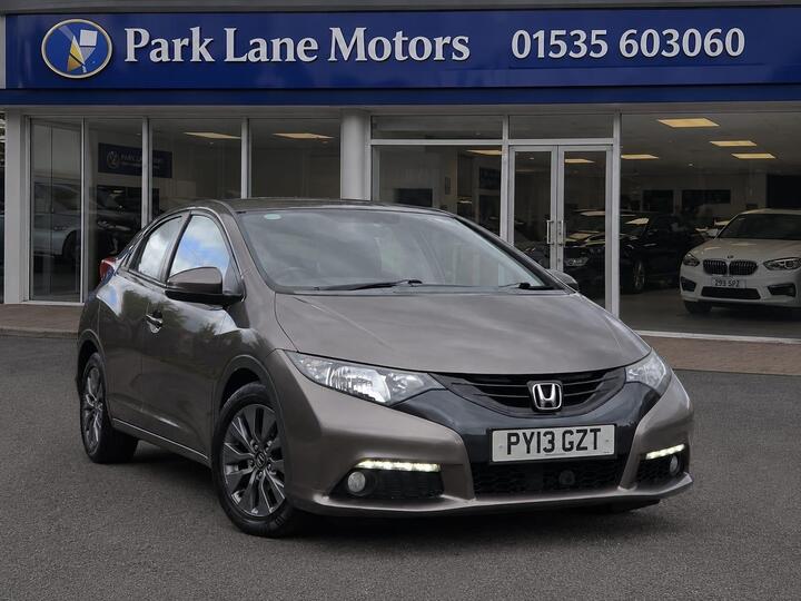 Honda Civic 1.6 I-DTEC ES-T Euro 5 (s/s) 5dr