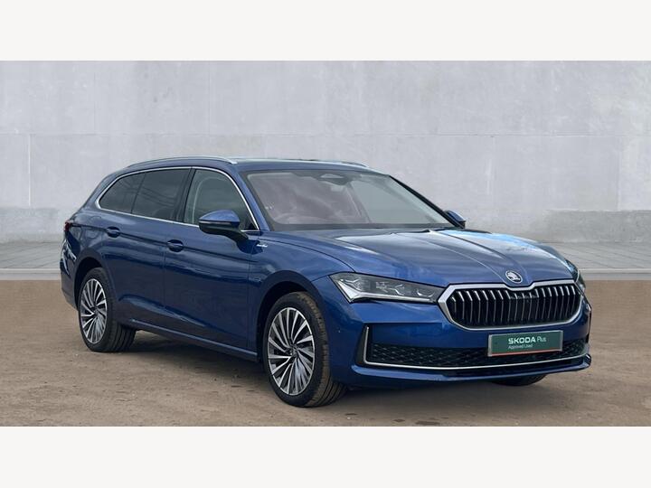 Skoda Superb 2.0 TDI Laurin & Klement DSG 4WD Euro 6 (s/s) 5dr Skoda Superb 2.0 TDI Laurin & Klement DSG 4WD Euro 6 (s/s) 5dr