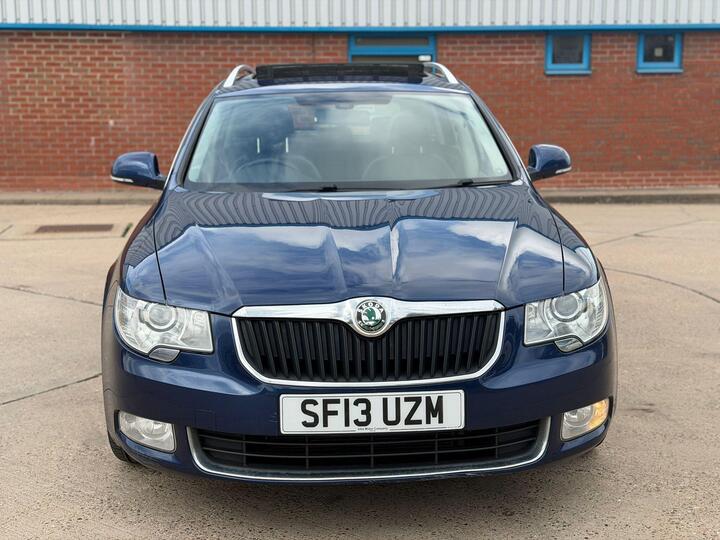 Skoda Superb 2.0 TDI Elegance DSG 4WD Euro 5 5dr