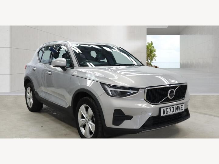 Volvo XC40 2.0 B3 MHEV Core DCT Auto Euro 6 (s/s) 5dr