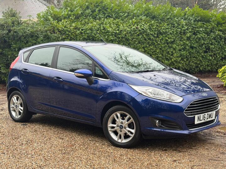 Ford Fiesta 1.25 Zetec Euro 6 5dr Ford Fiesta 1.25 Zetec Euro 6 5dr